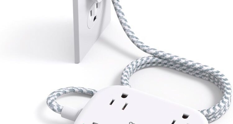 cruise ship essentials travel power strip with usb c flat plug extension cord with 3 outlets 4 usb ports2 usb c 5 ft des